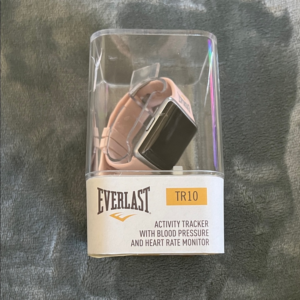 Everlast TR10 Fitness Tracker in Light Pink